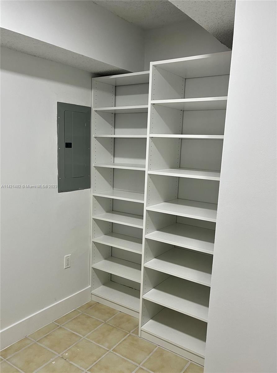 MENES SUB - Residential