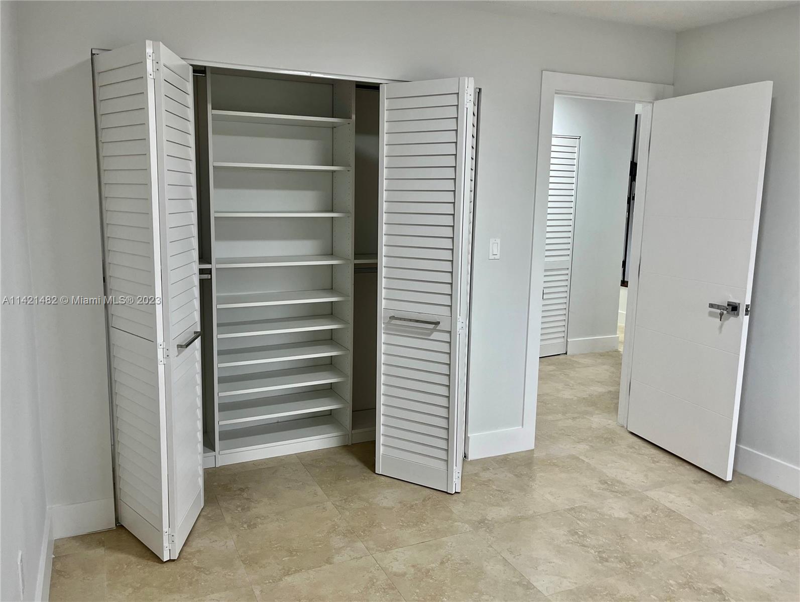MENES SUB - Residential