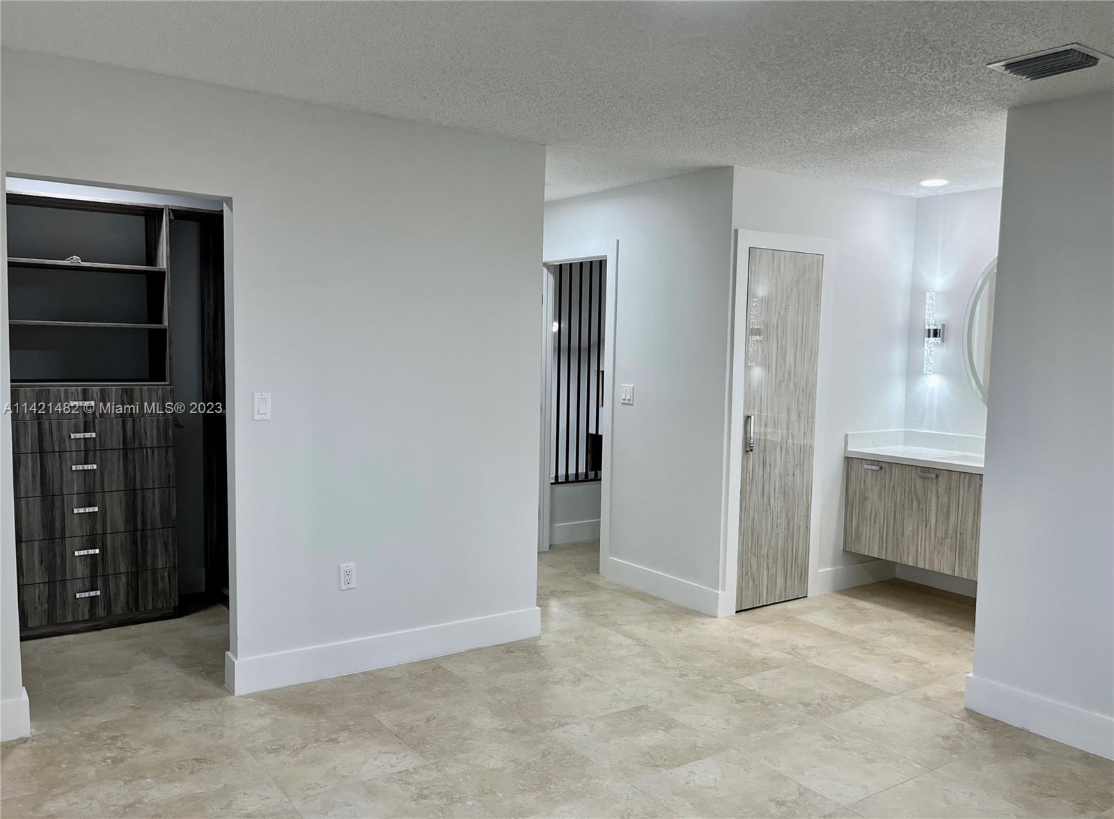 MENES SUB - Residential