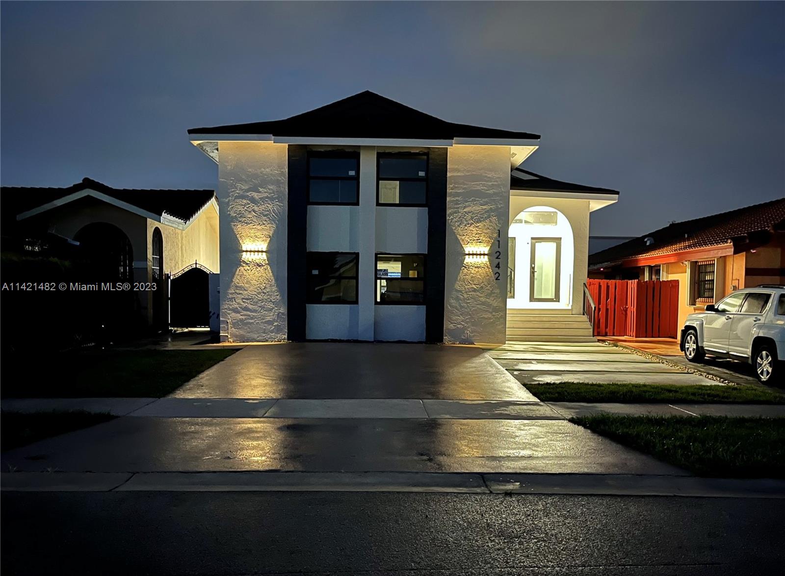 MENES SUB - Residential