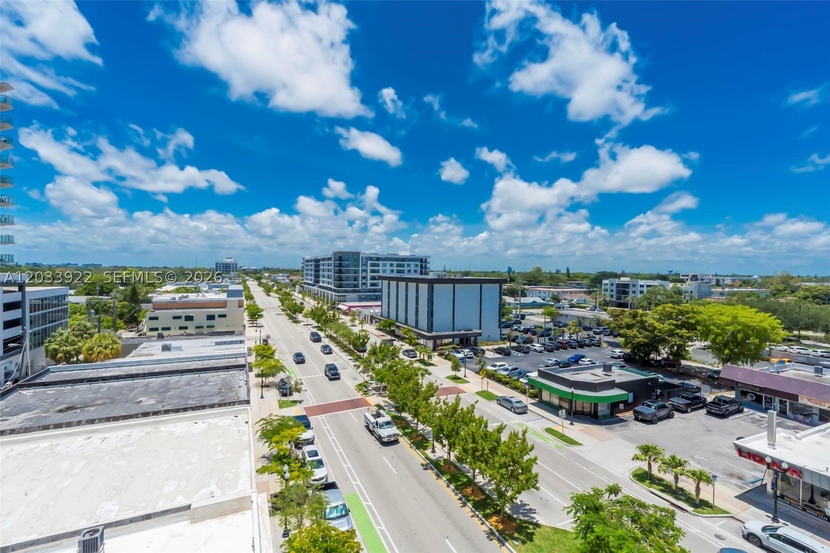 HOLLYWOOD STATION RES CON - Residential