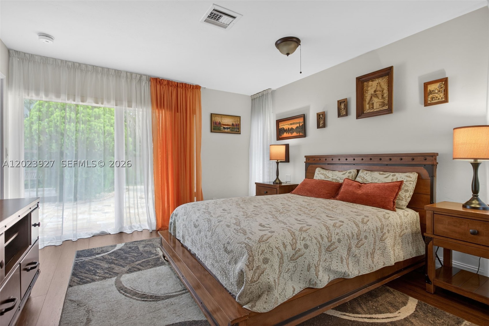 HILLSBORO SHORES SEC - Residential
