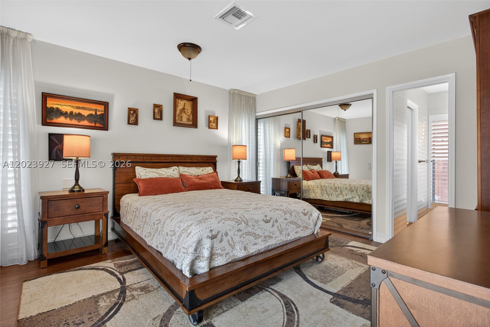 HILLSBORO SHORES SEC - Residential