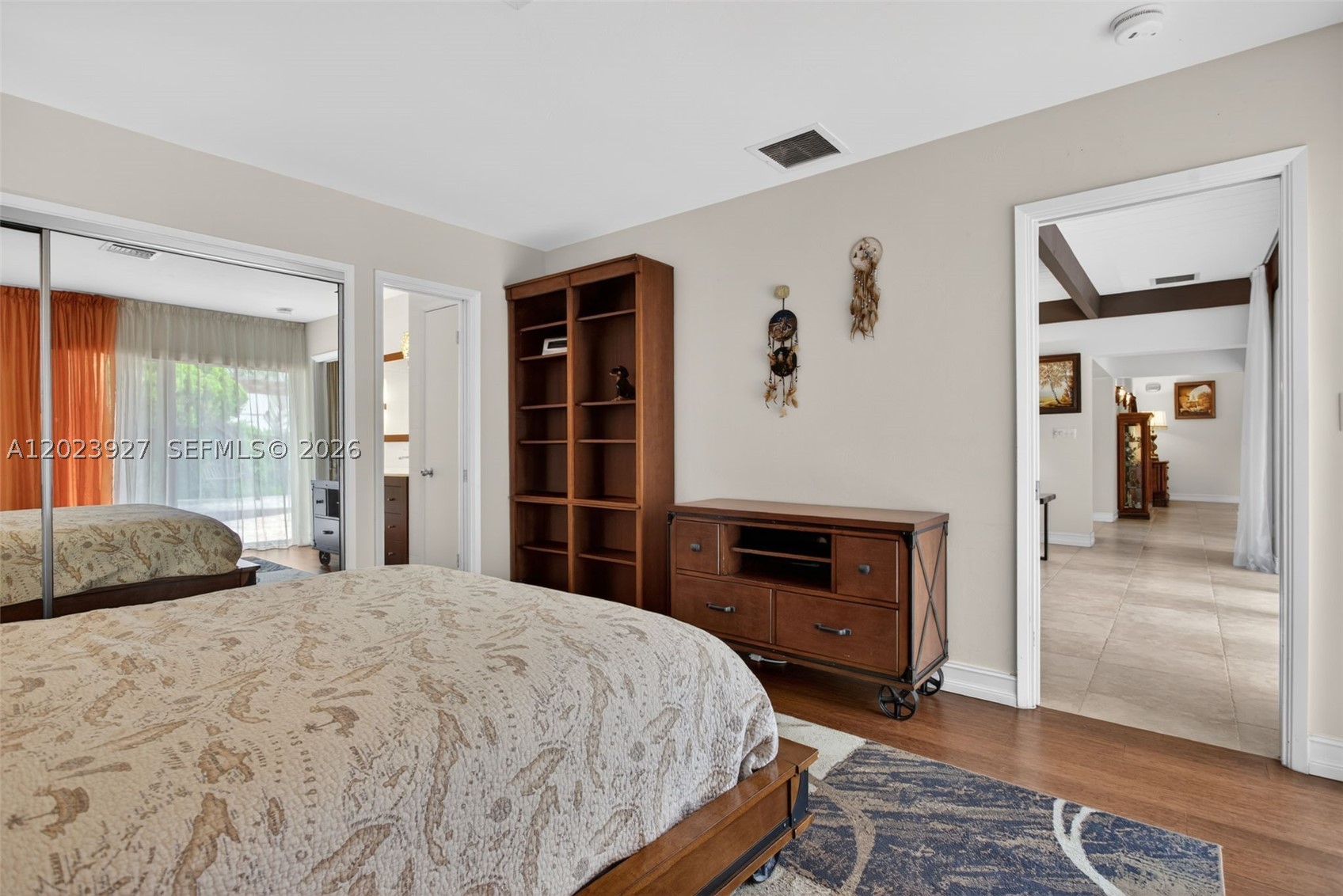HILLSBORO SHORES SEC - Residential