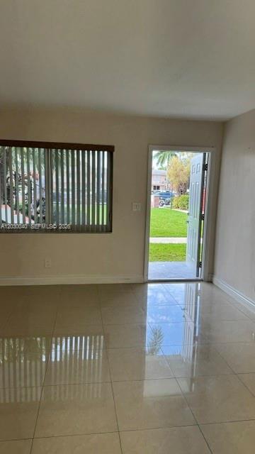 COLONIAL HOUSE CONDO - Residential Lease