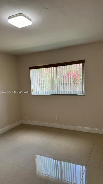 COLONIAL HOUSE CONDO - Residential Lease
