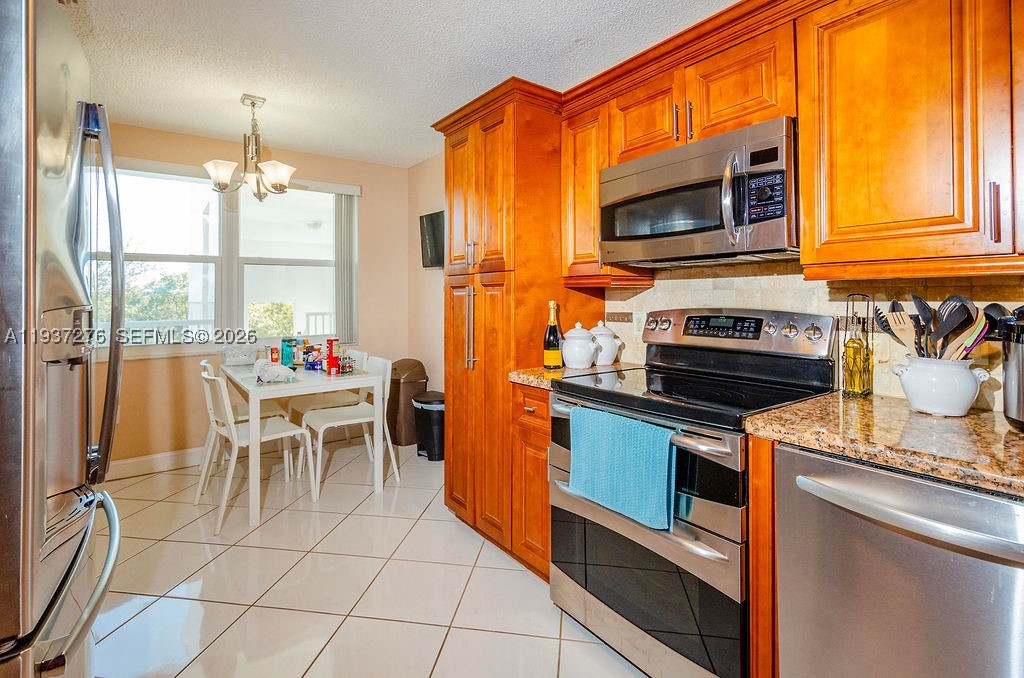 SUNRISE LAKES 201 CONDO - Residential