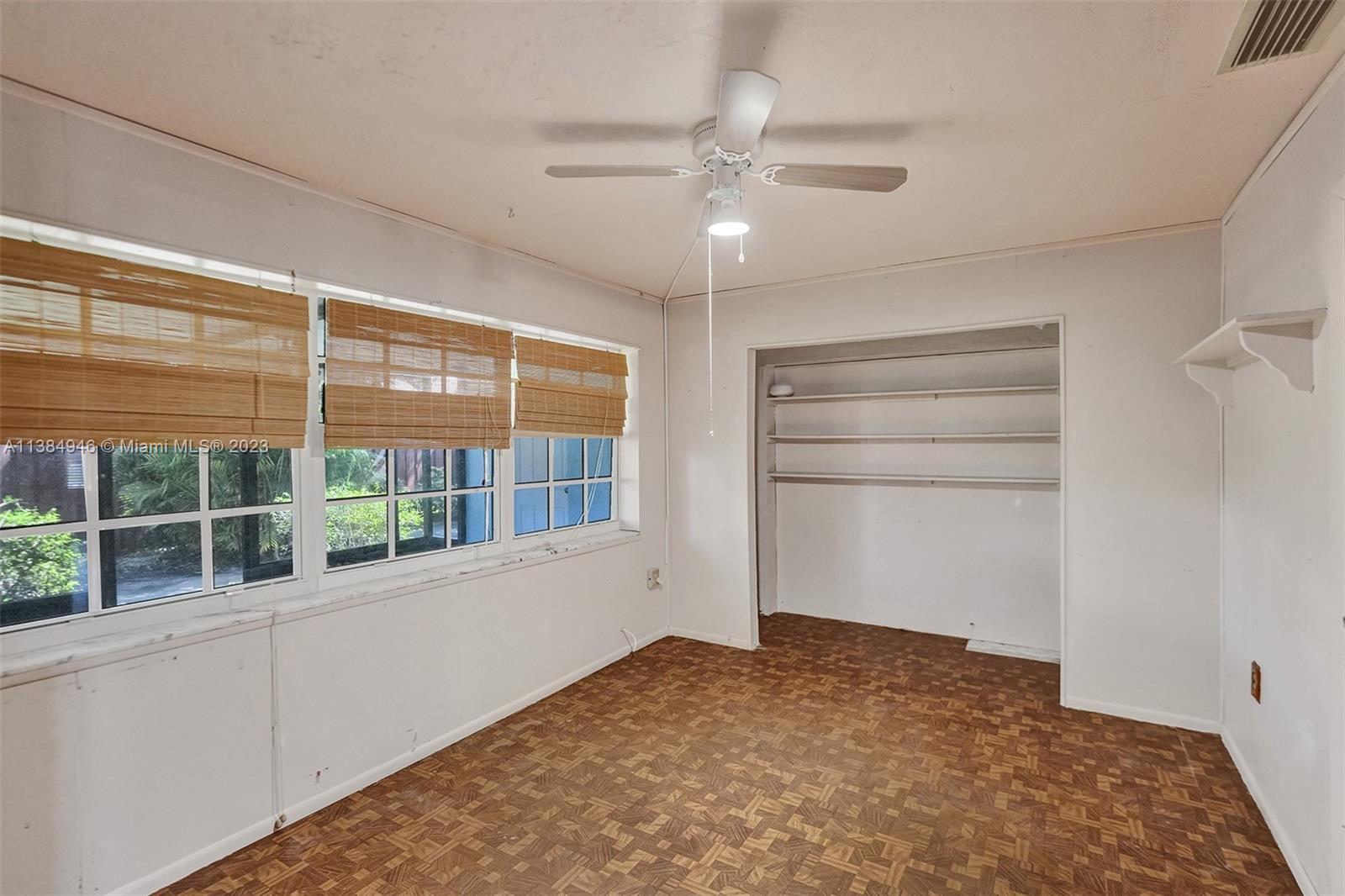 SUNRISE GOLF VILLAGE SEC - Residential
