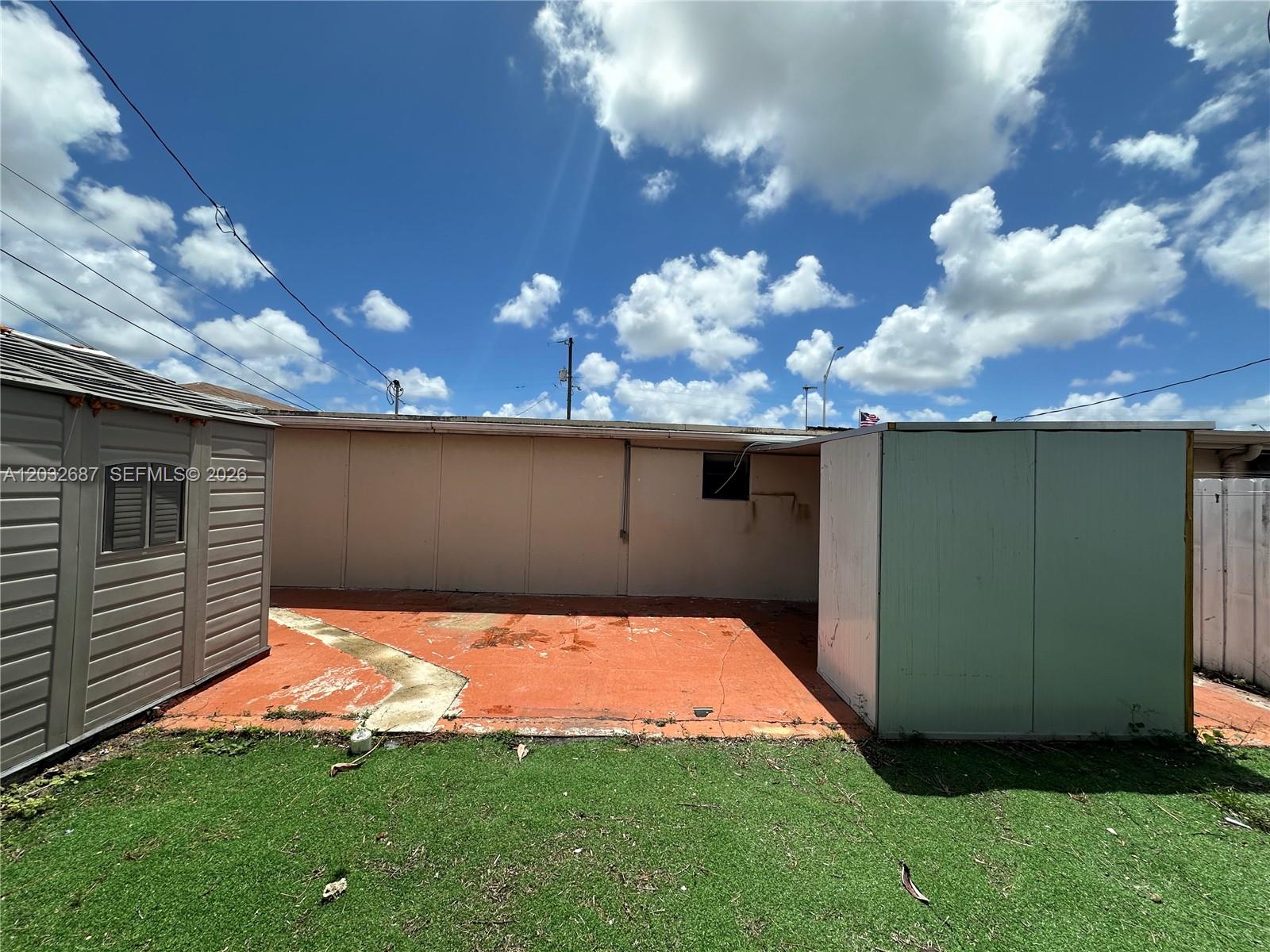 INGLESIDE PARK - Residential