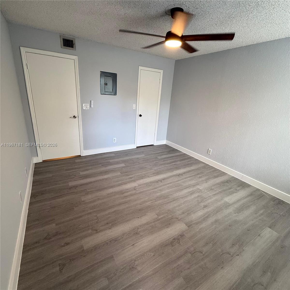 CORAL KEY CONDO - Residential Lease