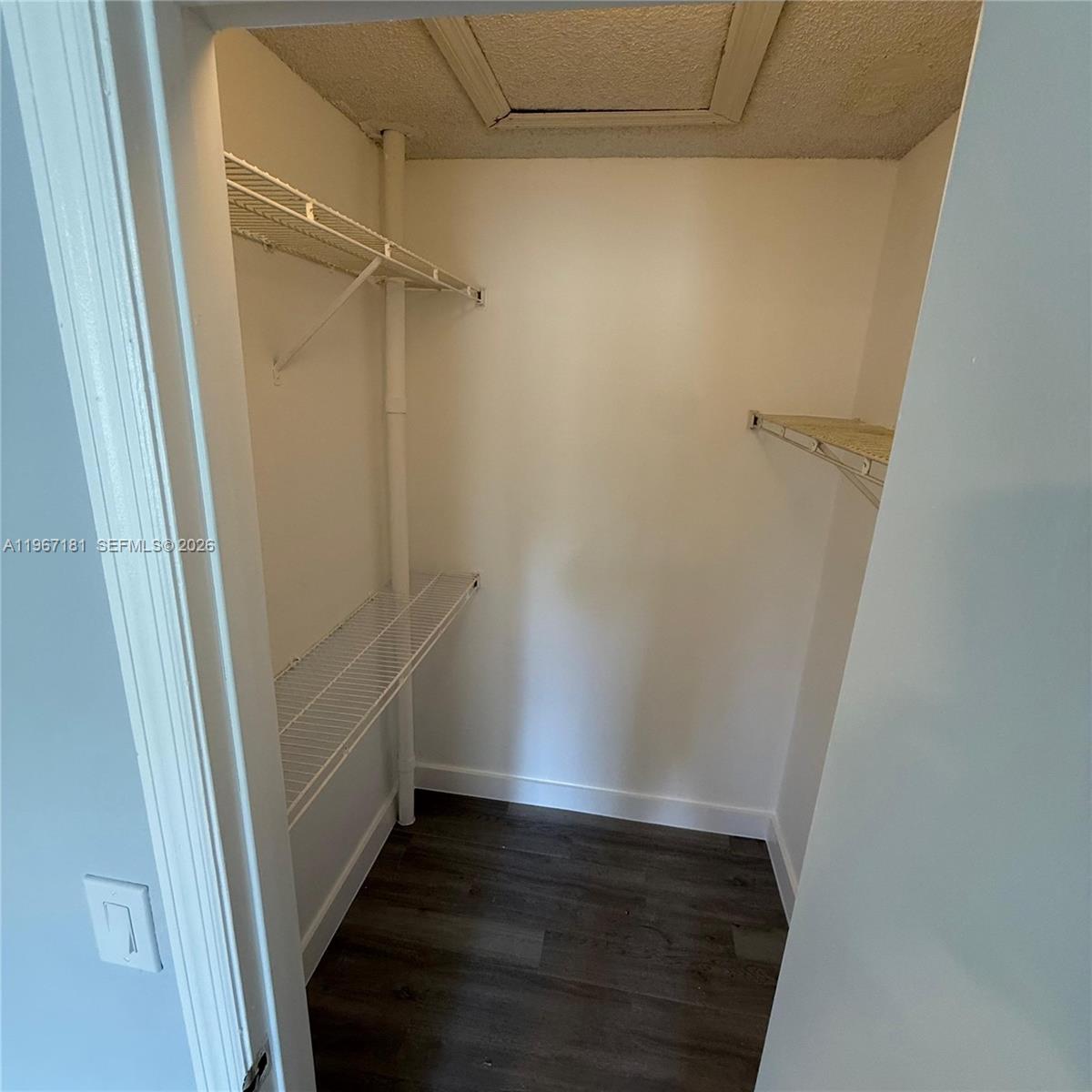 CORAL KEY CONDO - Residential Lease