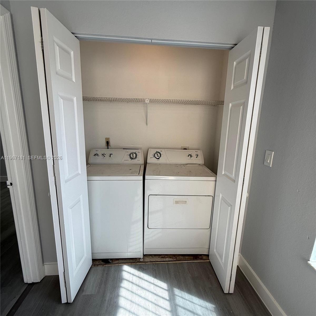 CORAL KEY CONDO - Residential Lease