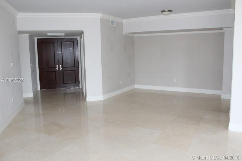 Lake Tower - Residential Lease