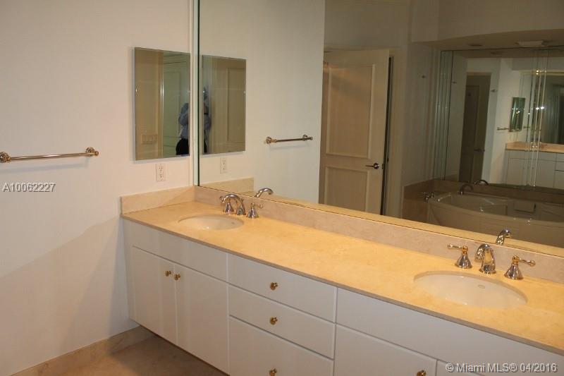 Lake Tower - Residential Lease