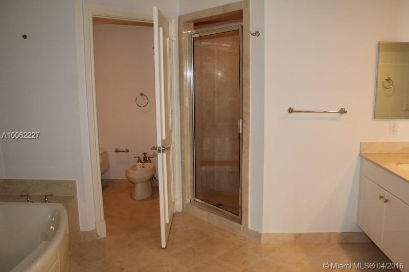 Lake Tower - Residential Lease