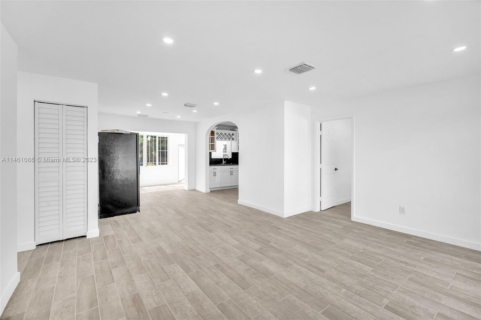 NORWOOD HEIGHTS - Residential