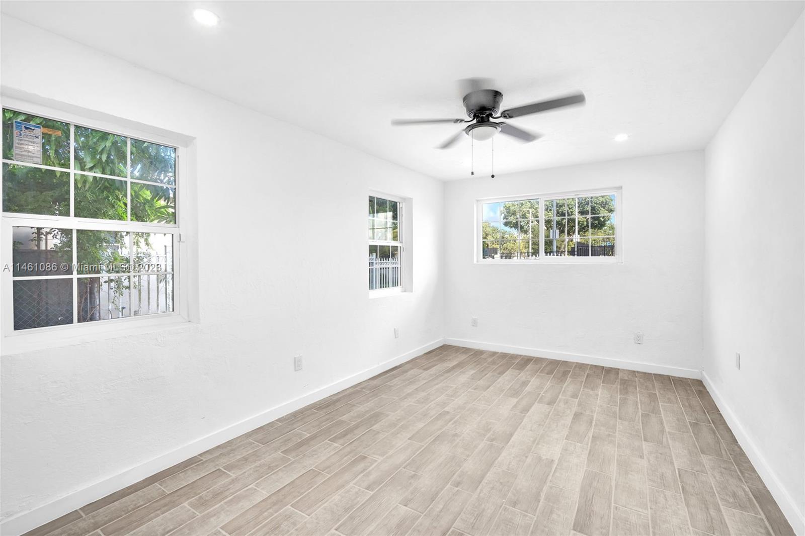 NORWOOD HEIGHTS - Residential