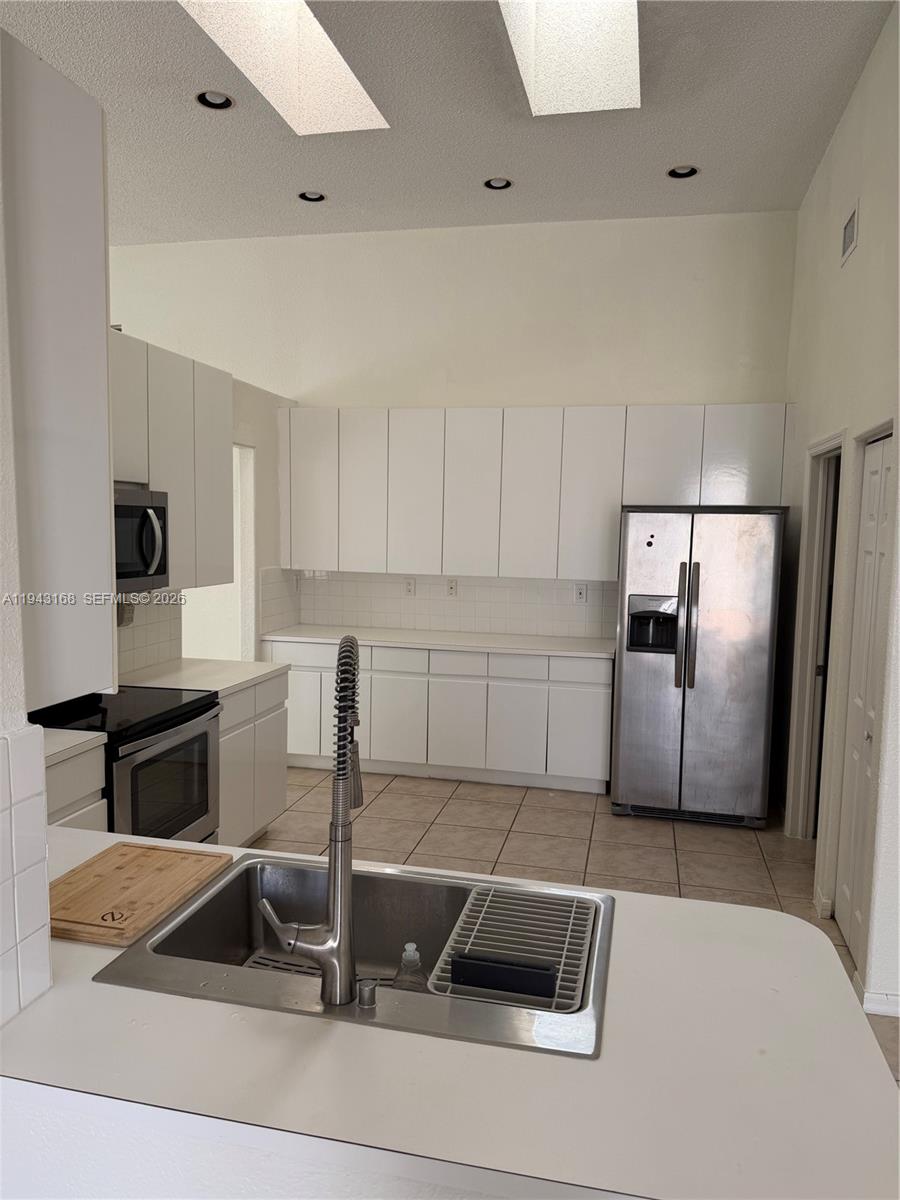 THE POINT - Residential Lease