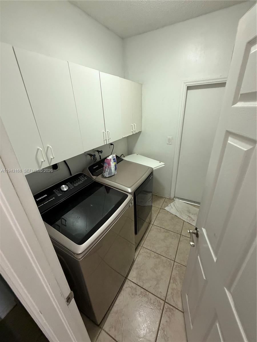 THE POINT - Residential Lease
