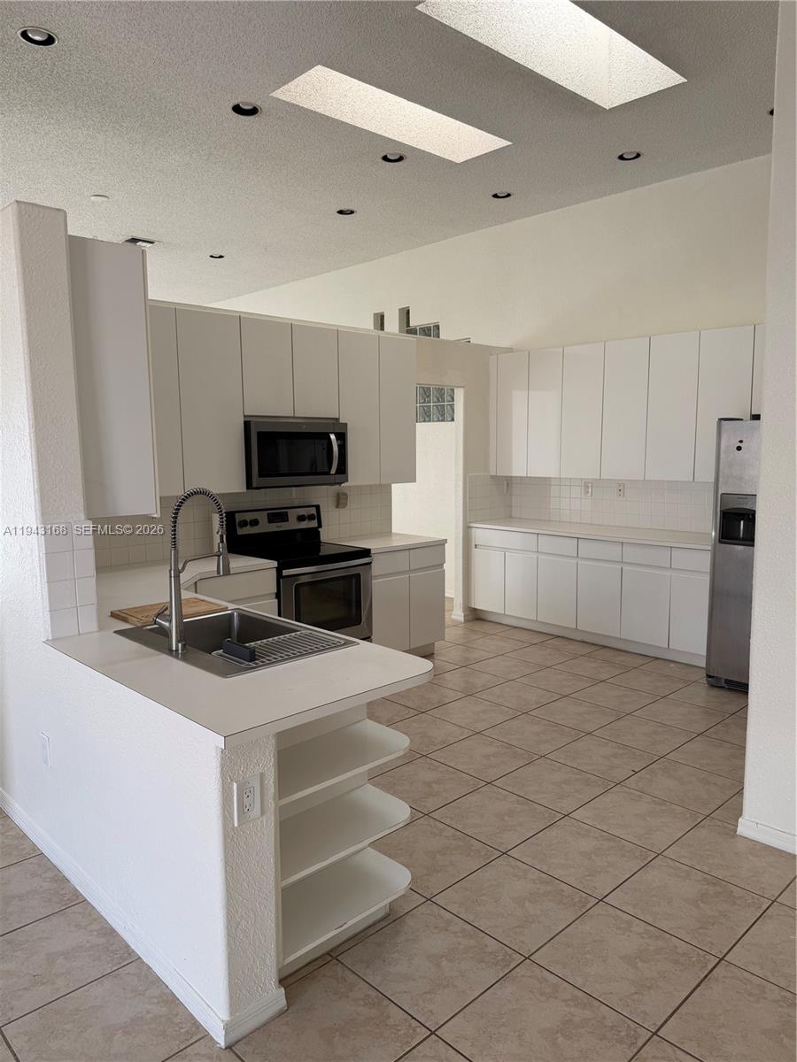 THE POINT - Residential Lease