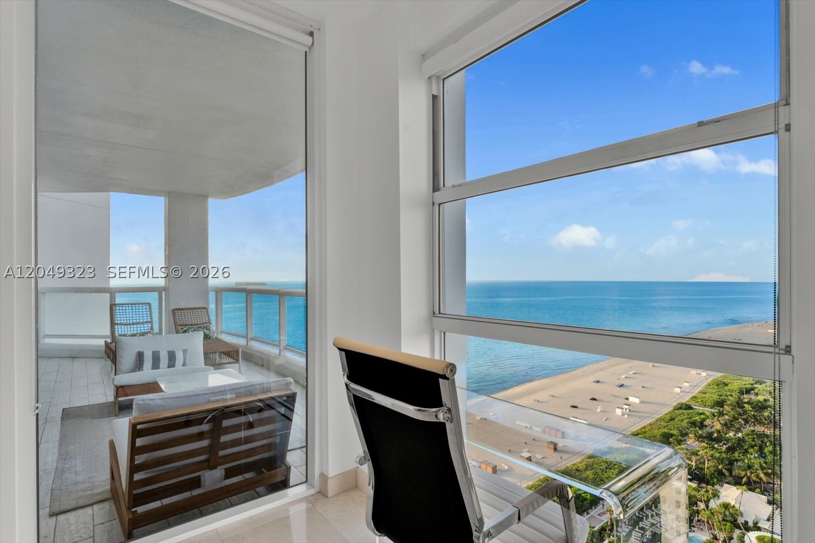 LA TOUR CONDO - Residential Lease