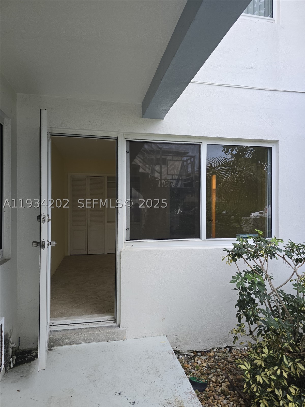 LAKESIDE CO-OP - Residential