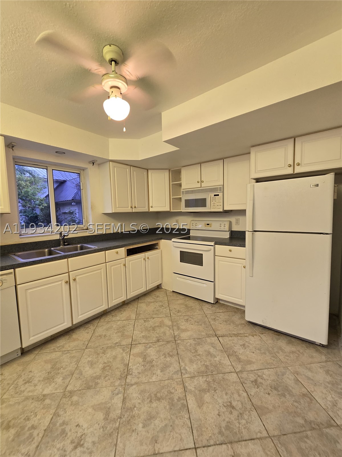 LAKESIDE CO-OP - Residential
