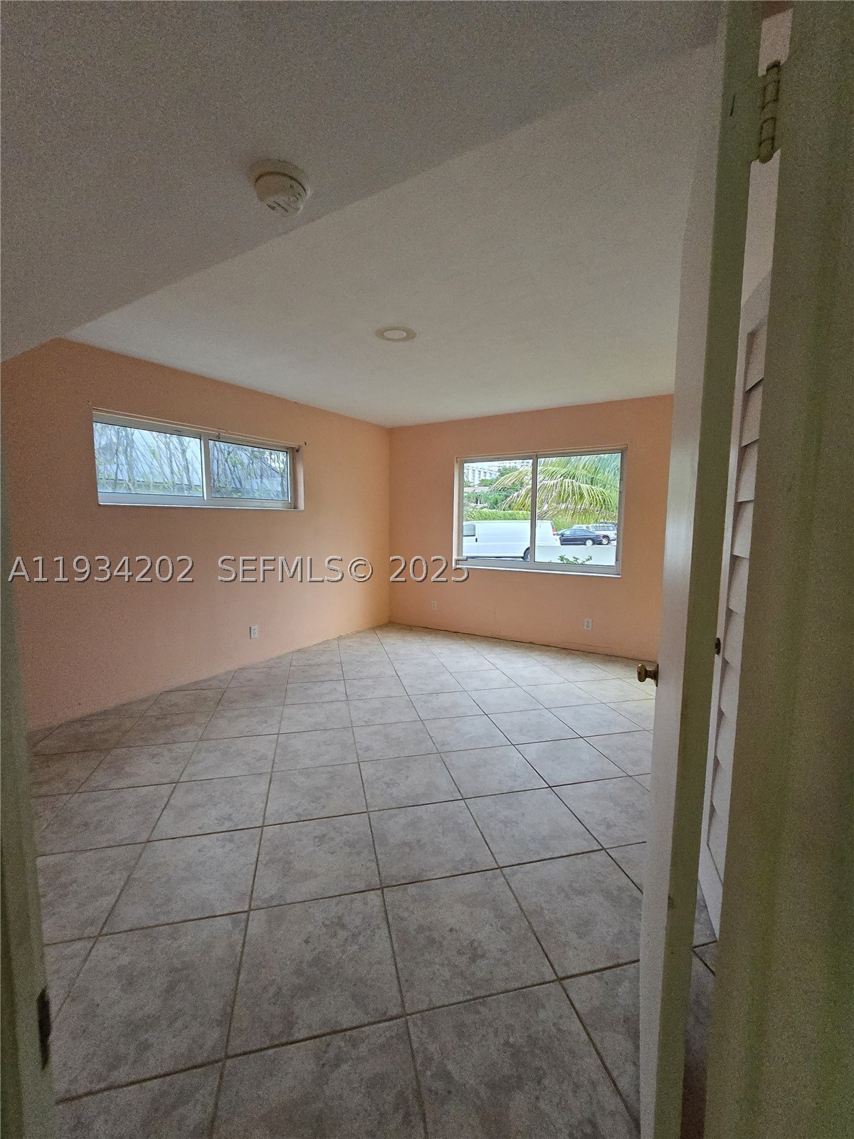 LAKESIDE CO-OP - Residential