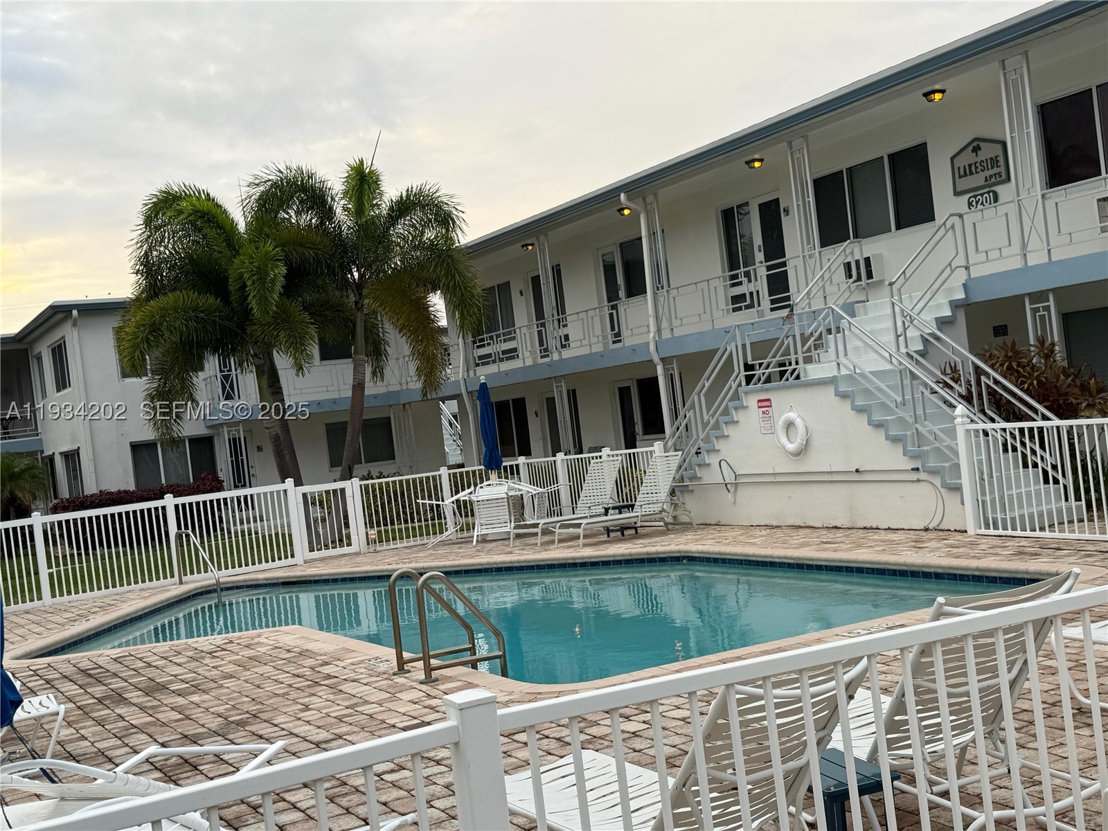 LAKESIDE CO-OP - Residential