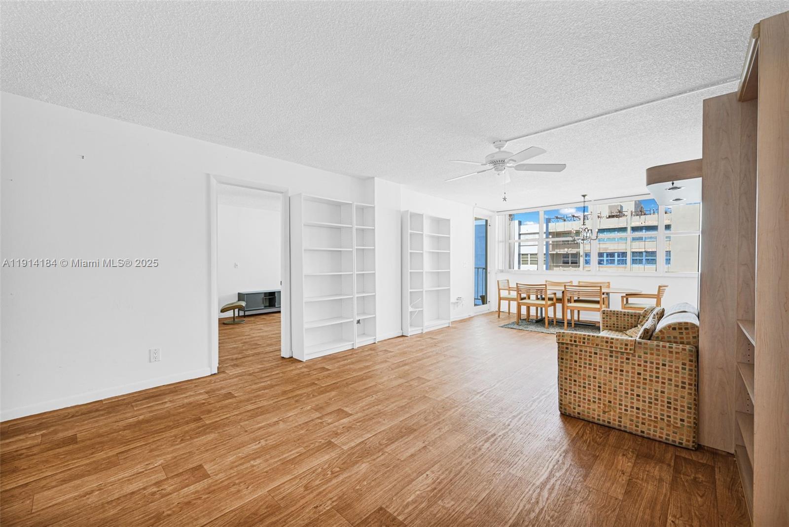 TRAFALGAR TOWERS CONDOMIN - Residential