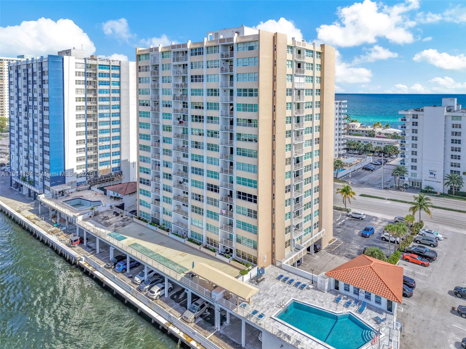 TRAFALGAR TOWERS CONDOMIN - Residential