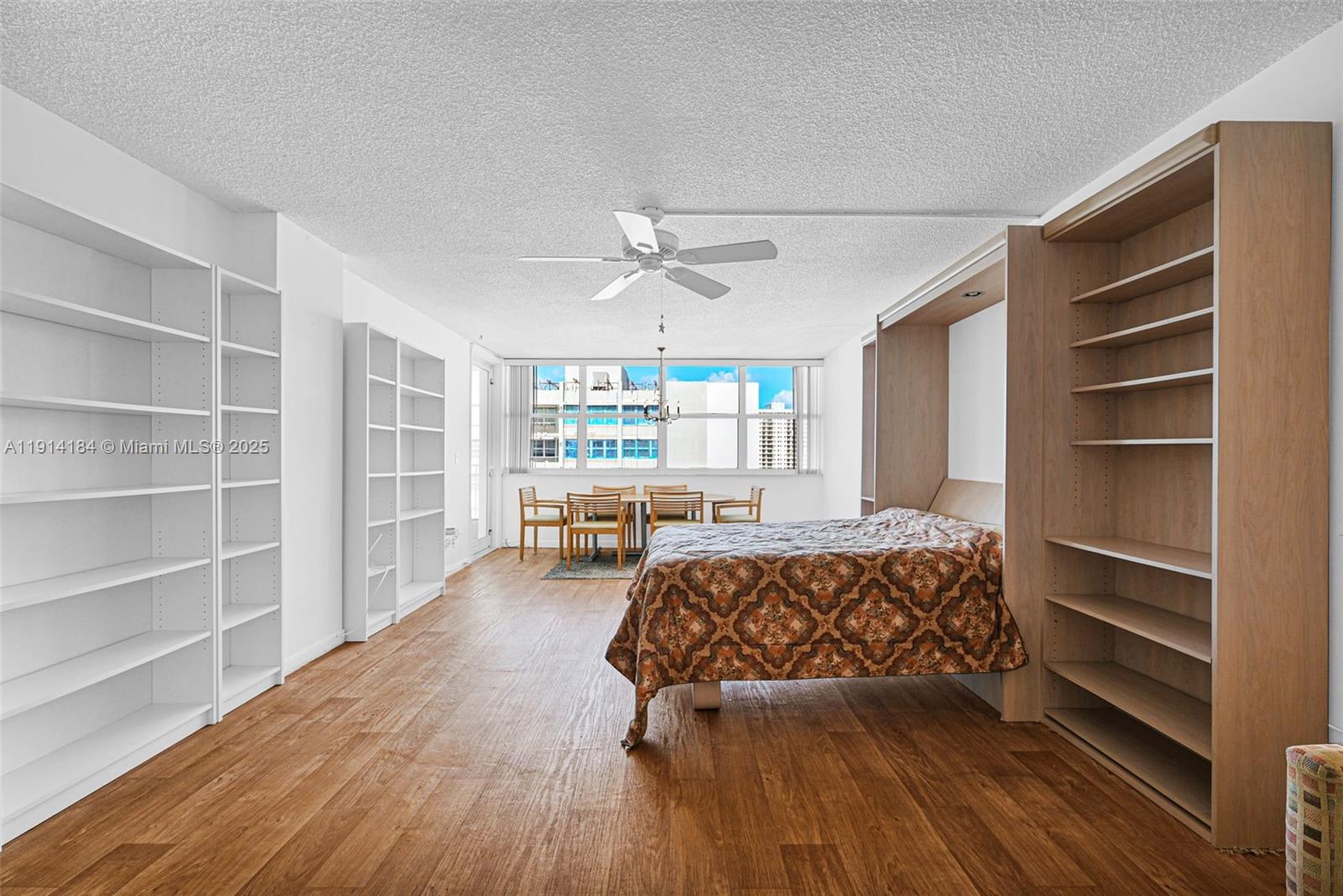 TRAFALGAR TOWERS CONDOMIN - Residential