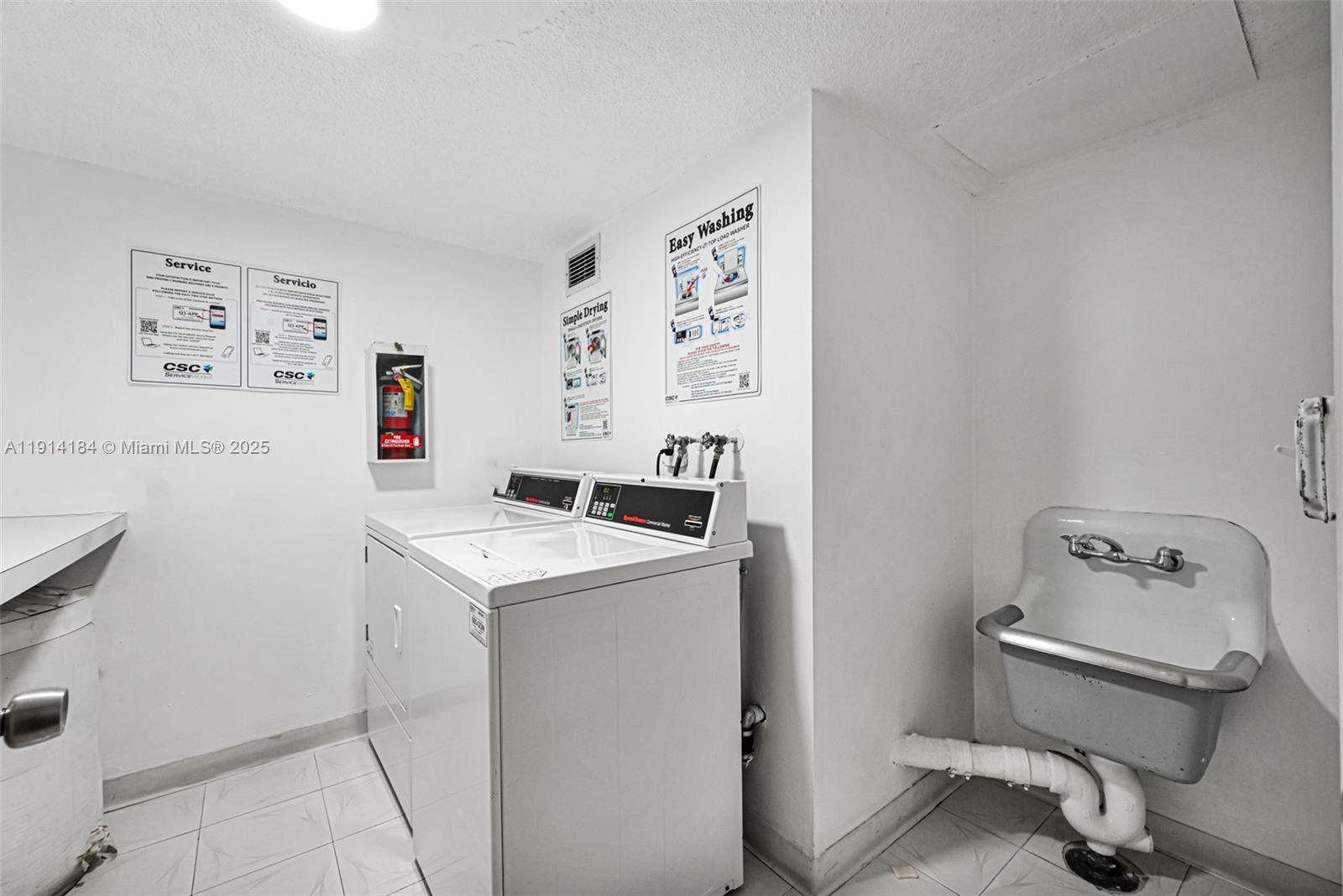 TRAFALGAR TOWERS CONDOMIN - Residential