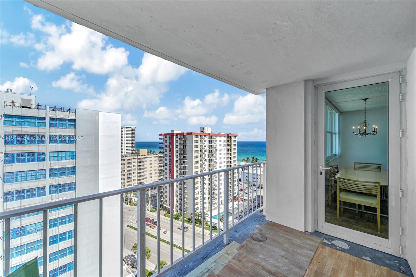 TRAFALGAR TOWERS CONDOMIN - Residential