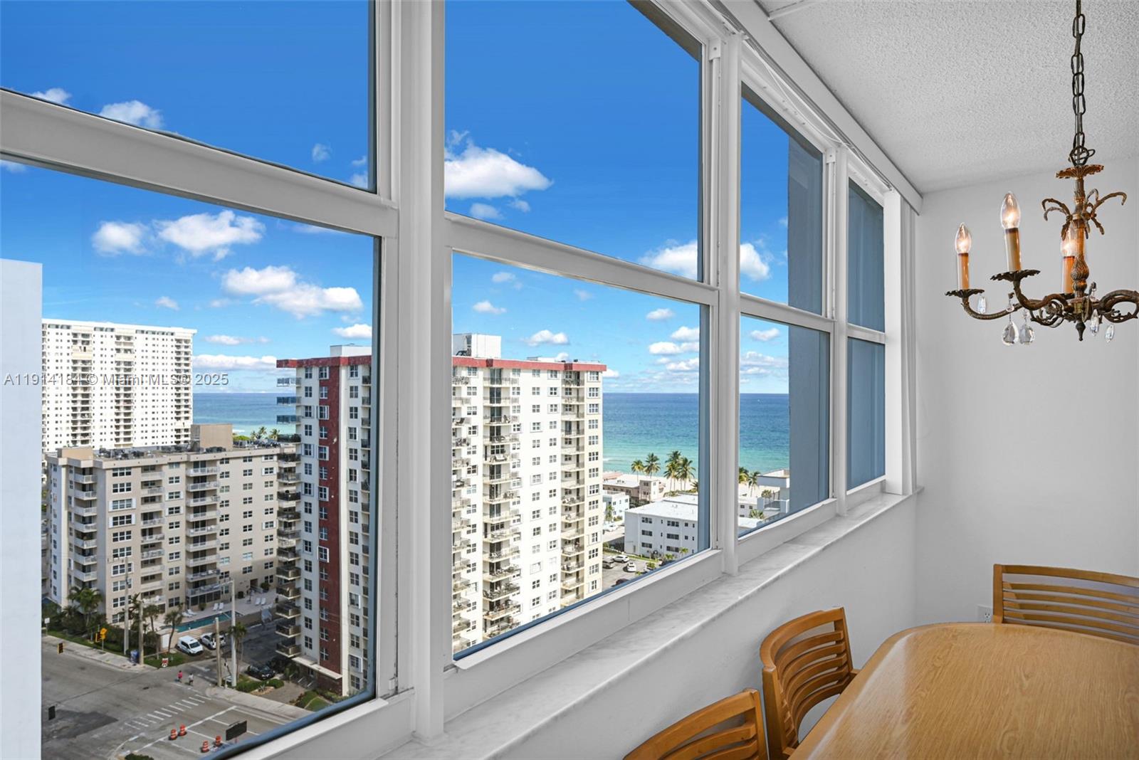 TRAFALGAR TOWERS CONDOMIN - Residential
