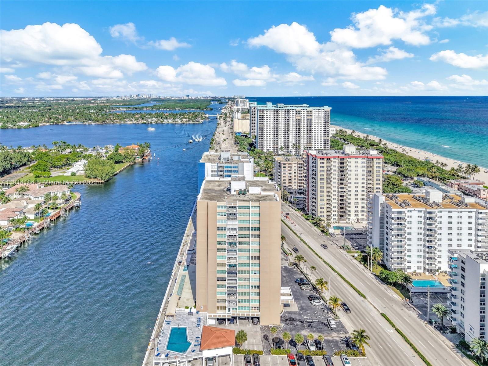 TRAFALGAR TOWERS CONDOMIN - Residential