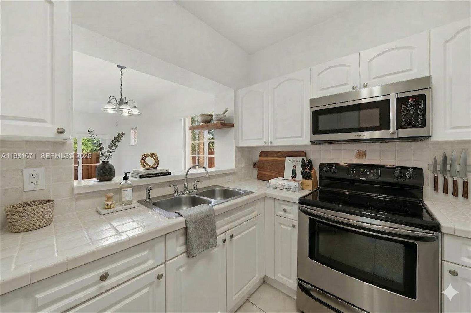 UNITED HOMES PLAT - Residential