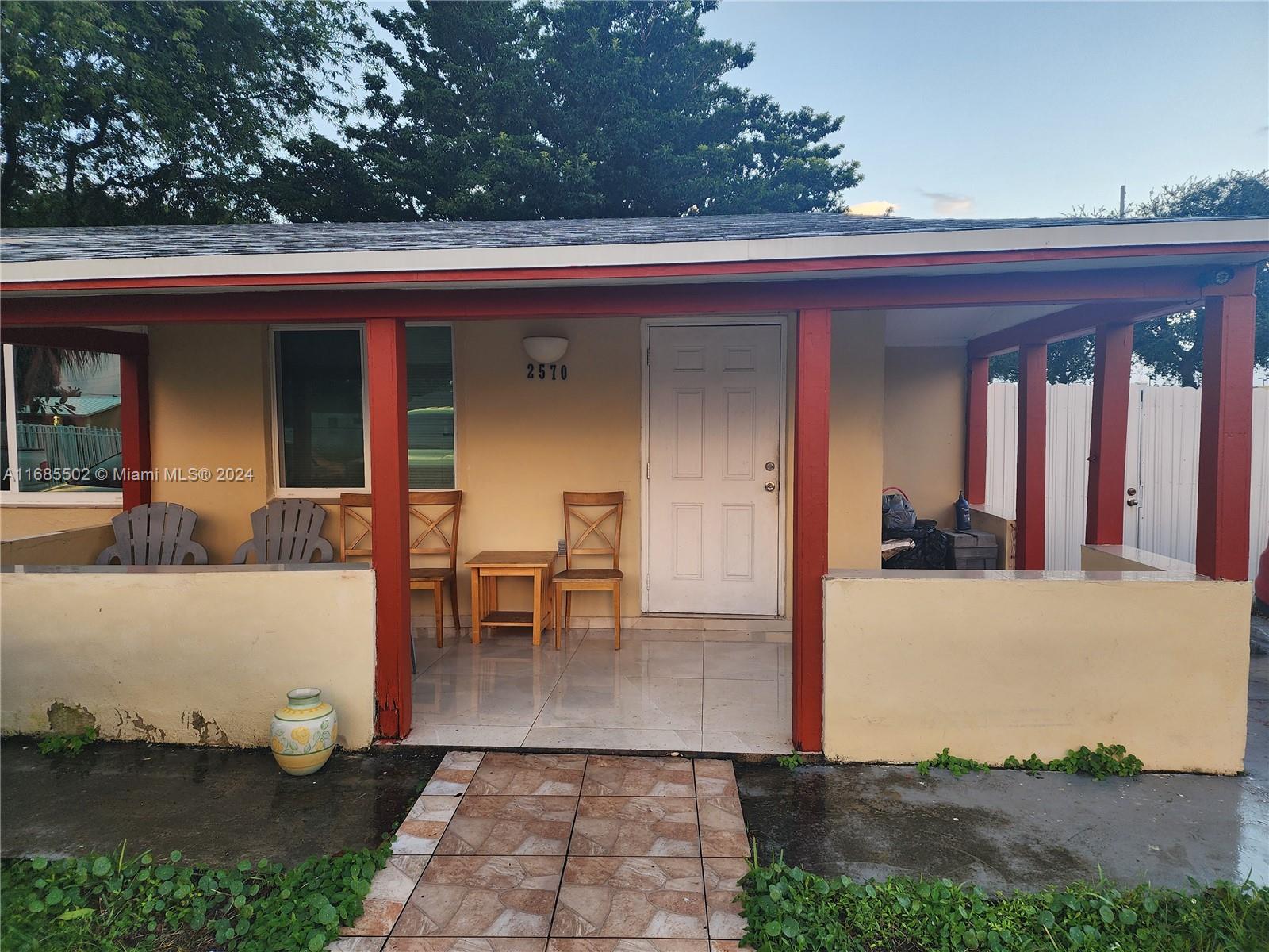 Beautiful 2 bedroom 1 bath property with large yard and front parking for 3+ cars. This property has an owner occupied studio. Just off the main street 27th Avenue of NW Miami Garden. Very close to the university and major schools and restaurants.