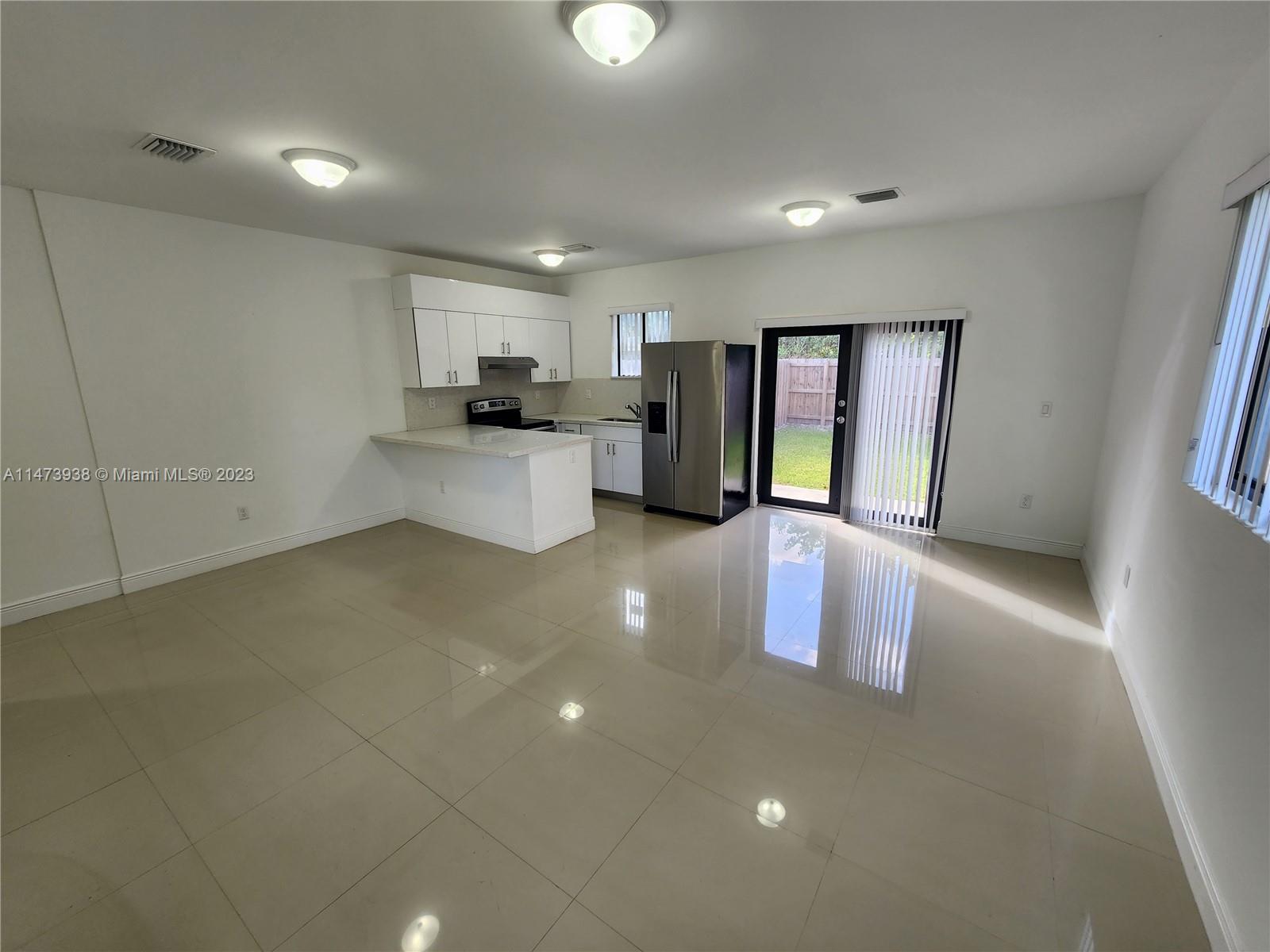 DIXIE PINES 2ND REV - Residential Lease