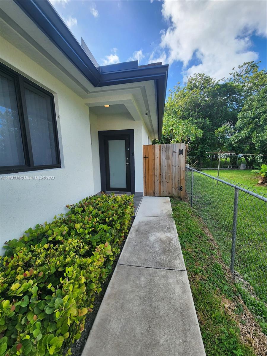 DIXIE PINES 2ND REV - Residential Lease