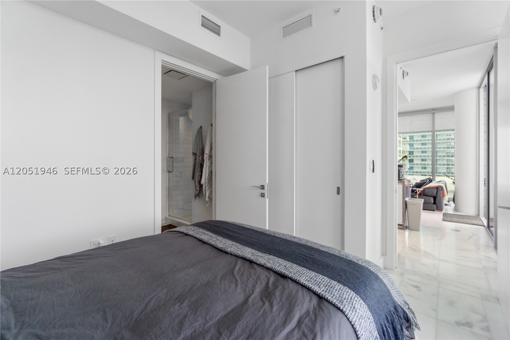 ESCOTTONIA PARK - Residential Lease