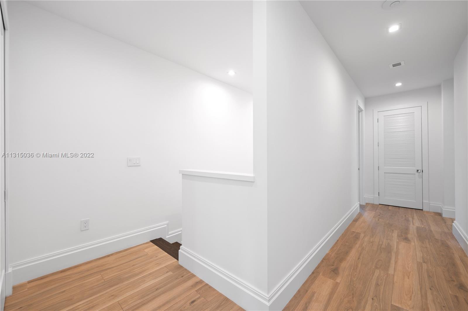 WINDOVER GROVE - Residential