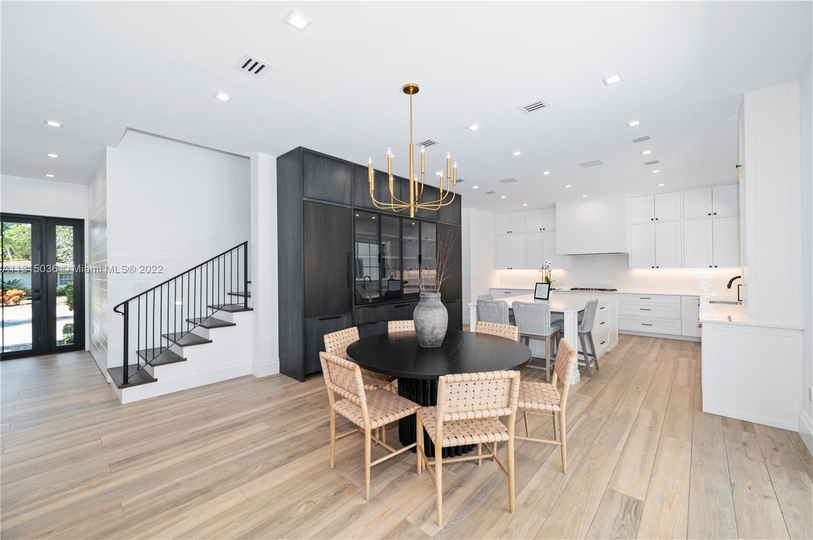 WINDOVER GROVE - Residential