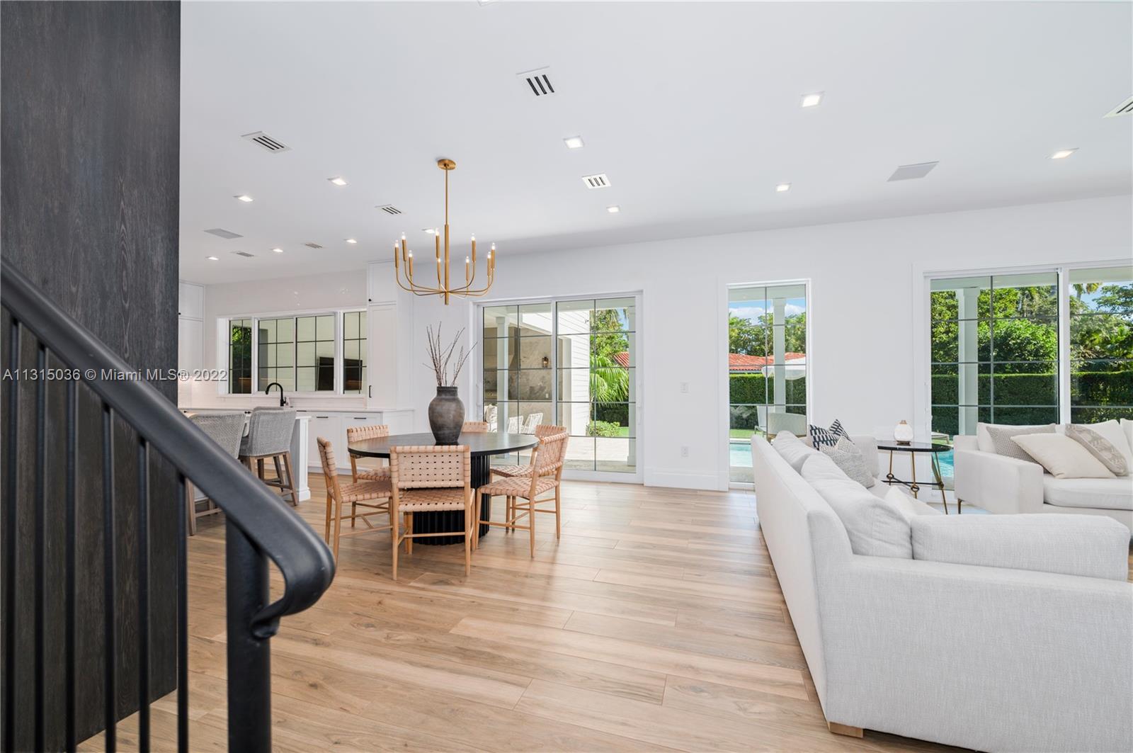WINDOVER GROVE - Residential