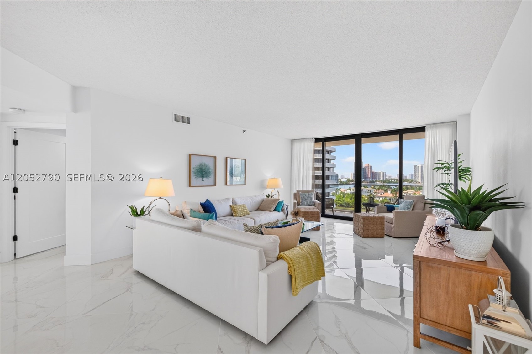 WILLIAMS ISLAND - Residential