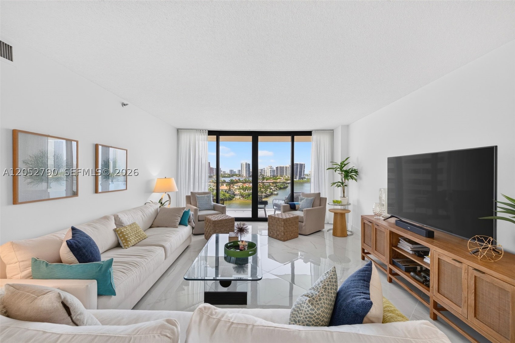 WILLIAMS ISLAND - Residential