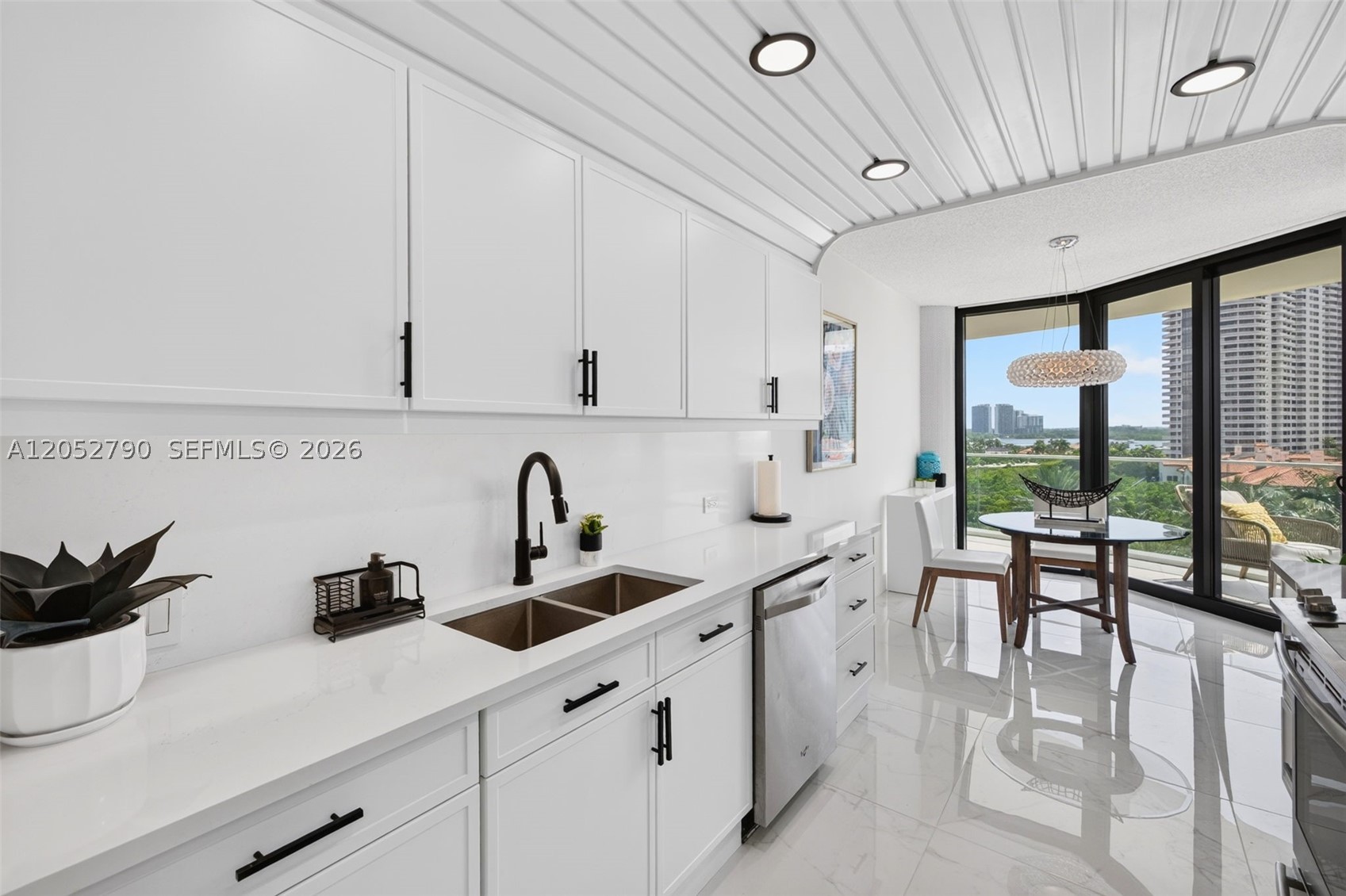 WILLIAMS ISLAND - Residential