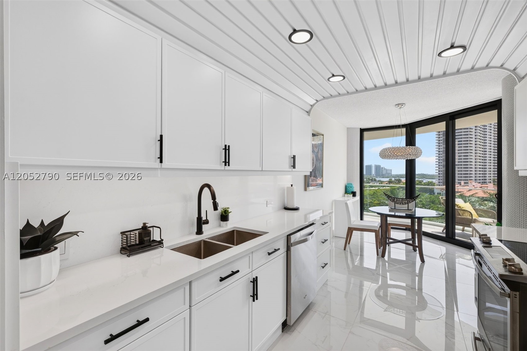 WILLIAMS ISLAND - Residential