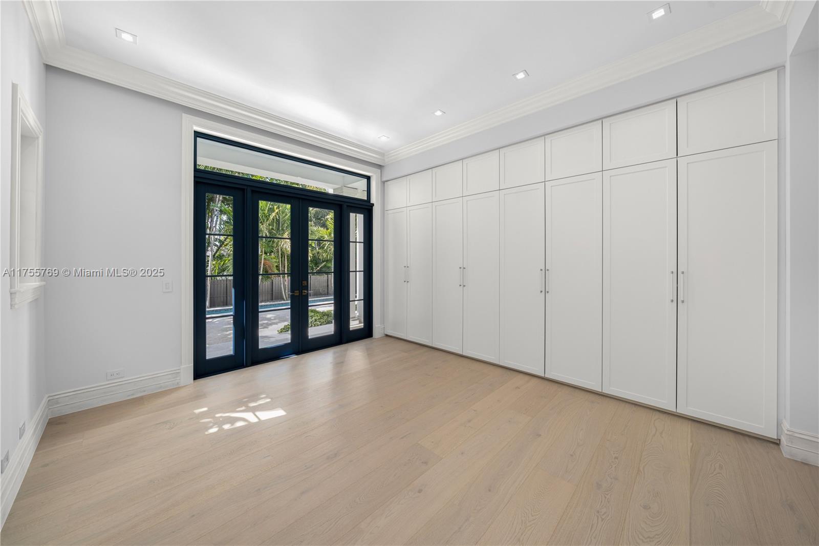 SUB OF LAGORCE ISLAND - Residential