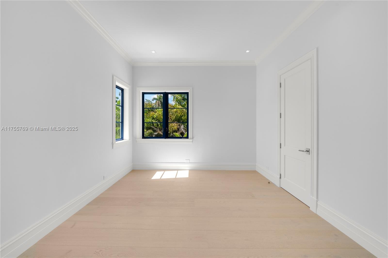 SUB OF LAGORCE ISLAND - Residential